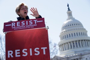 Sen. Elizabeth Warren calls on the FED to remove all of Wells Fargo's board members